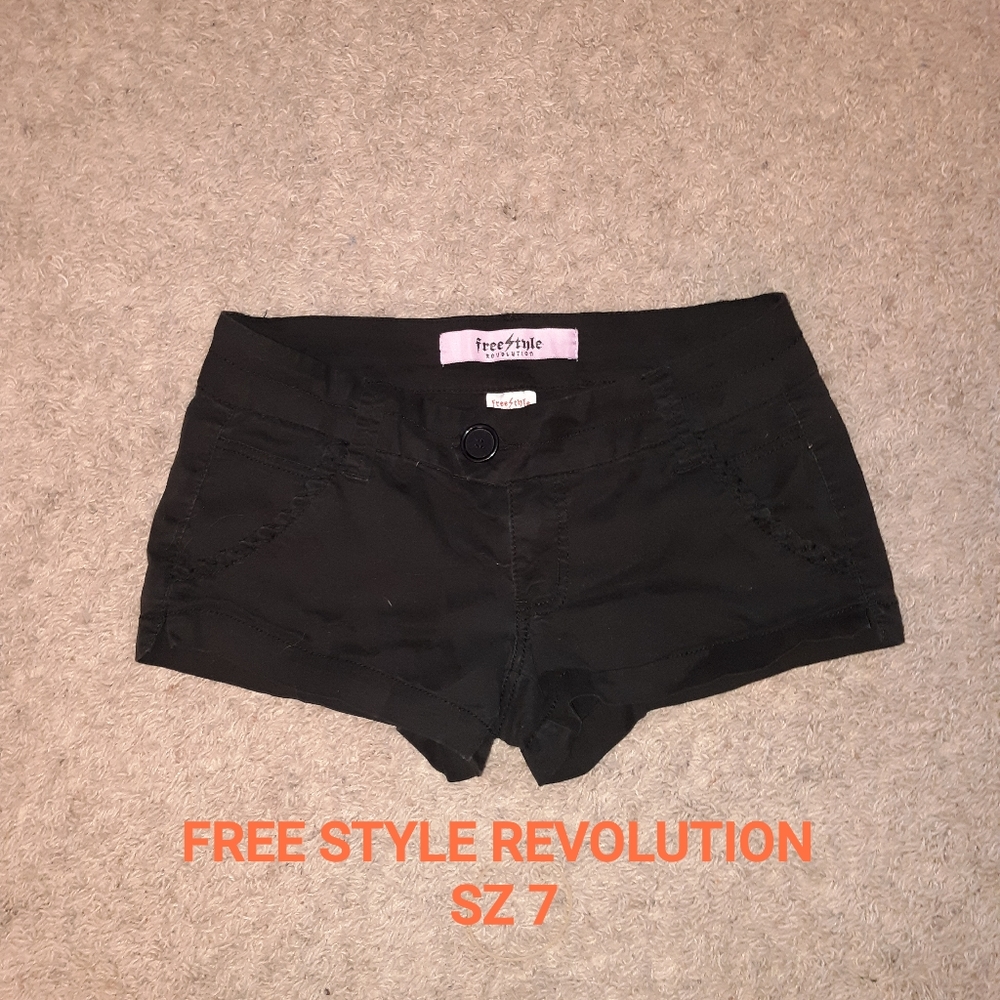 FREE STYLE REVOLUTION